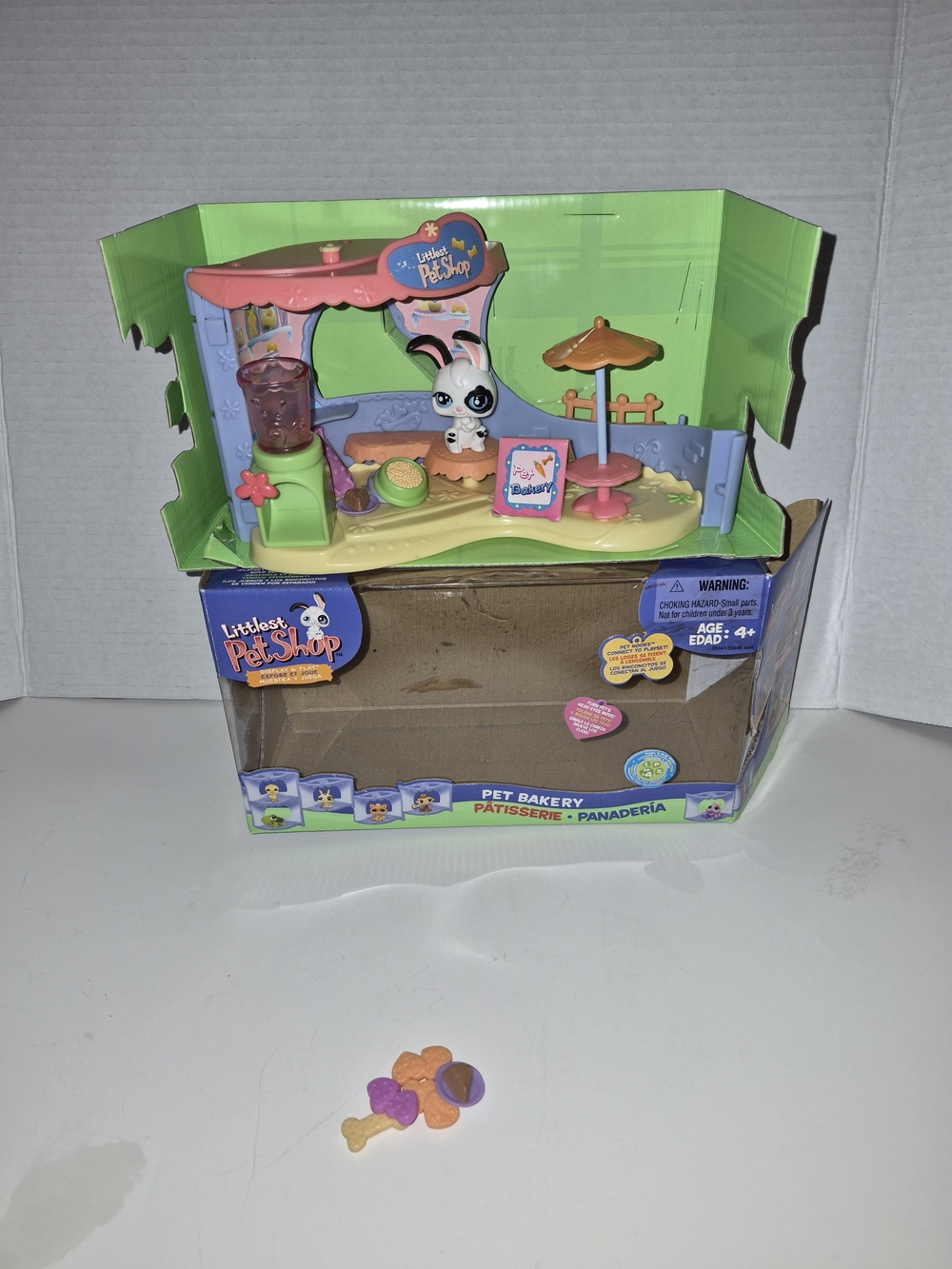Littlest Pet Shop Pet Bakery Playset Display And Play Bunny